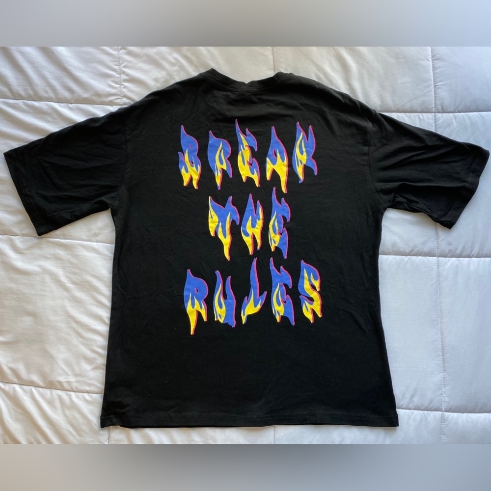 SHEIN Short Sleeve Graphic Tee - Black